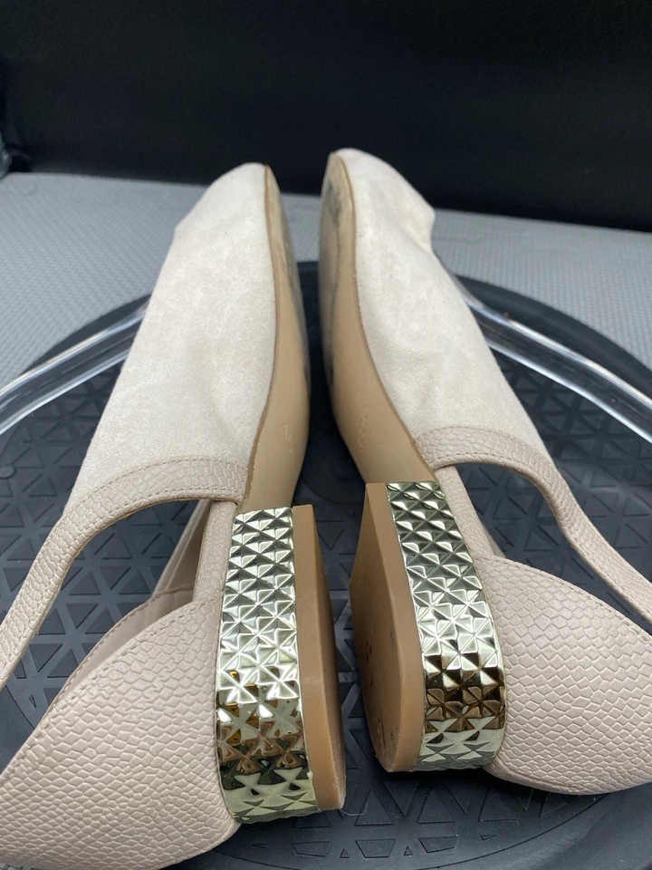 Zapatos planos Aldo para mujer 8 beige gamuza tacón bloque correa en el tobillo punta cómoda Foto 4 de 4