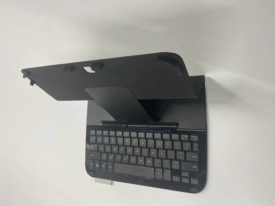 Logitech 920-006918 Ultrathin Keyboard Folio for Samsung Galaxy Tab 4 10.1 Dark - Image 3 of 4