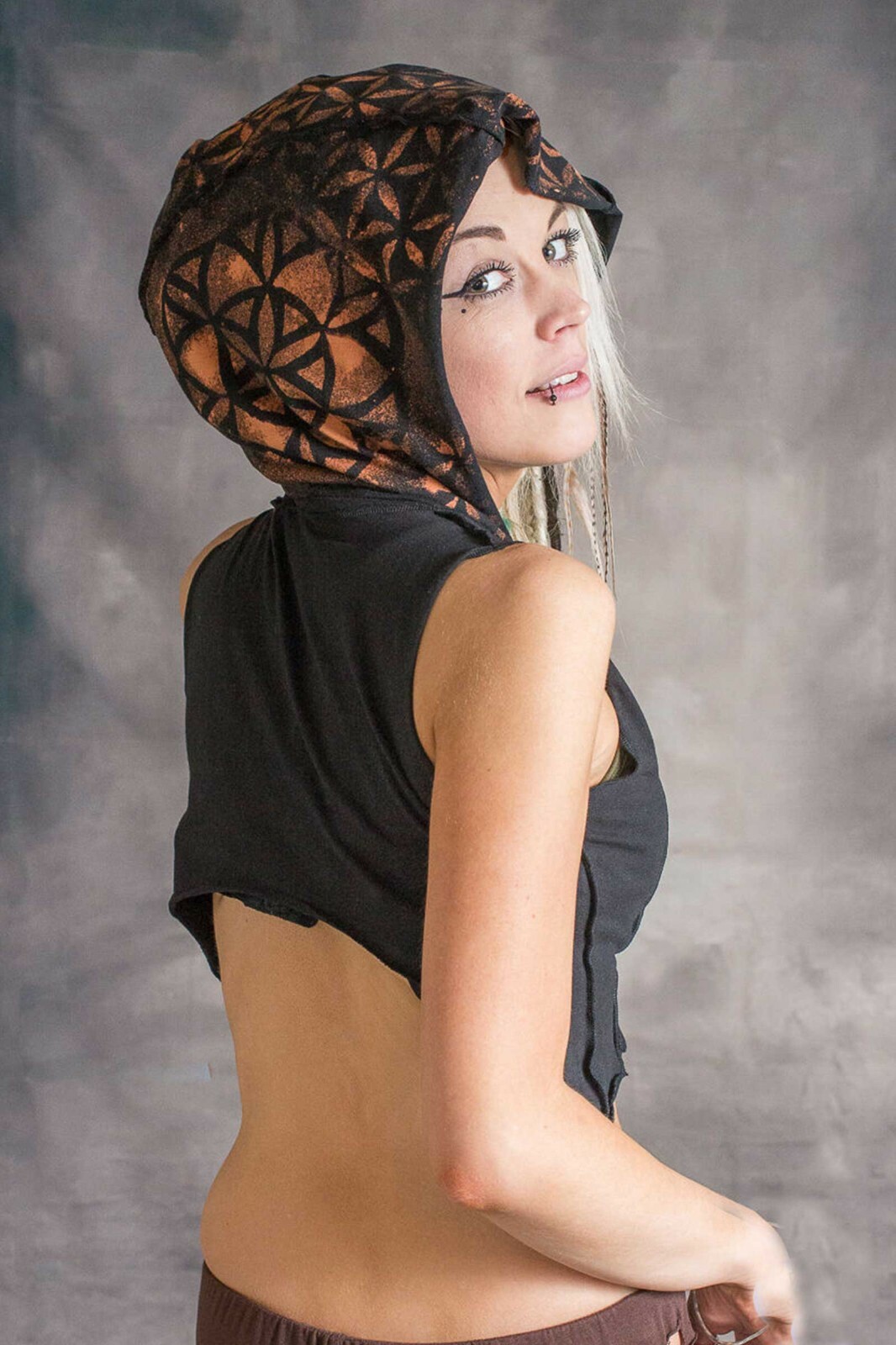 Picture 3 of 23