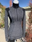 Lululemon Womens Yoga Jacket Longsleeve Gray Black  1/2 Zip Activewear Size 4 — photo 2