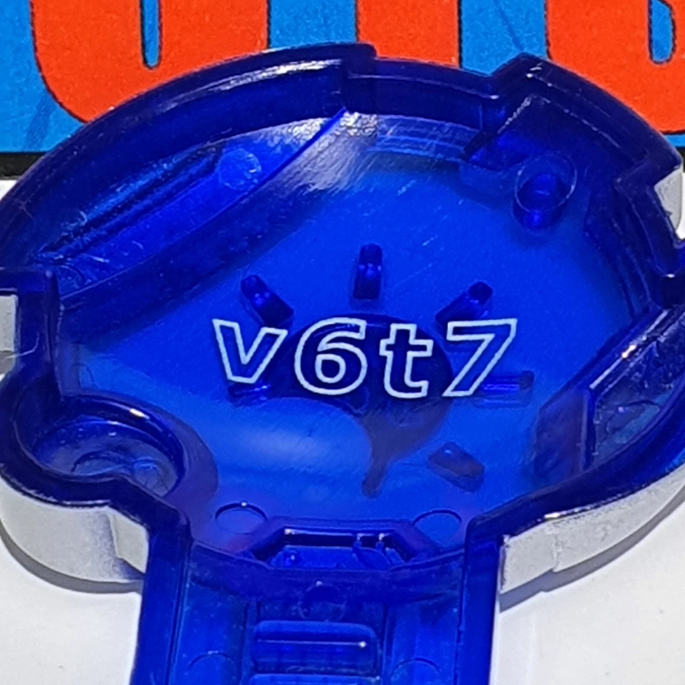 Transformers Cybertron Mudflap EARTH PLANET CYBER KEY V6T7 Voyager Class blue - Image 3 of 4