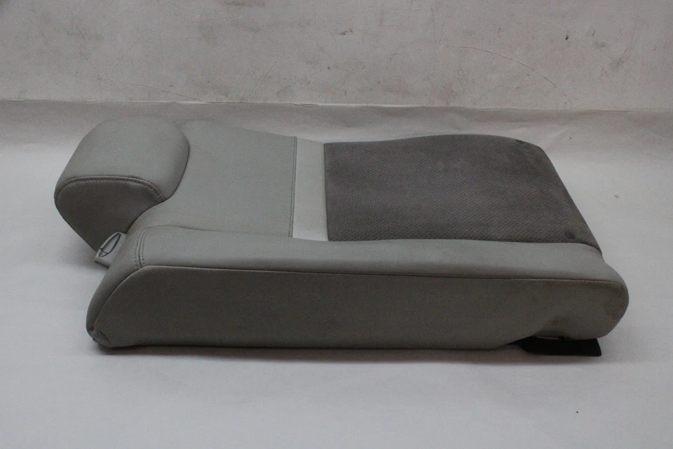 2013 TOYOTA CAMRY REAR LEFT UPPER SEAT CUSHION OEM 12 13 14 - Image 3 of 4