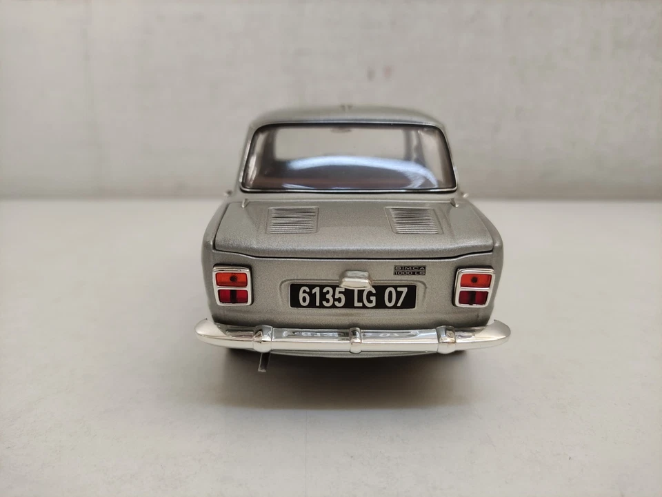 Norev Simca 1000 LS Gold Scala 1/18-T16 - Immagine 4 di 4