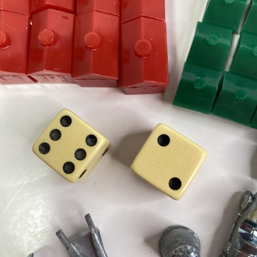 Juego Monopoly de colección fichas de metal casas hoteles y dados de Parker Bros - Imagen 6 de 9
