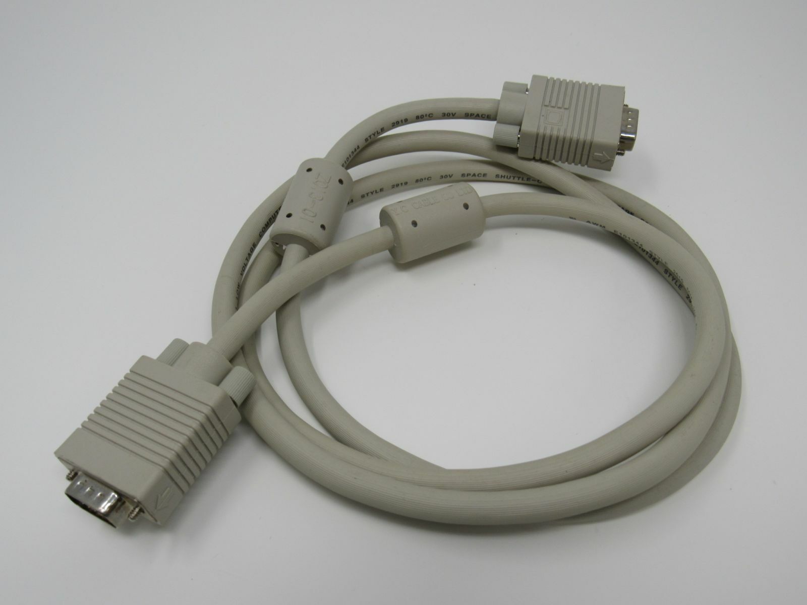 Y C Cable Co VGA Computer Connector Cable 5 ft DSub15 Male Z013-01
