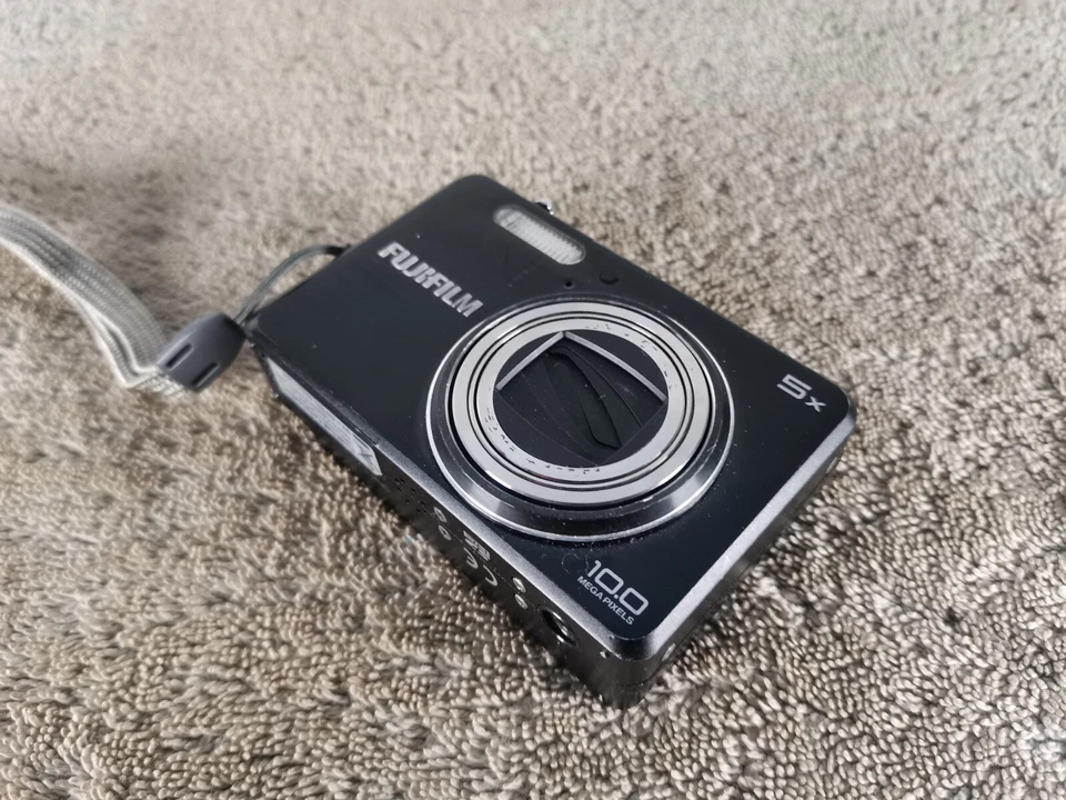 Fujifilm FinePix J Series J100 10.0MP Digital Camera - Silver, photo 2 of 5