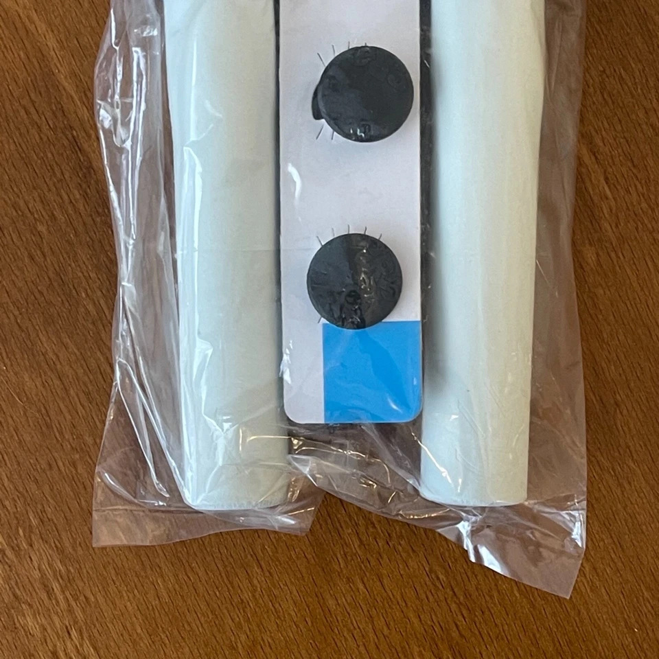 NEW Shimano PRO Silicone Slide On Mountain Bike Handlebar Grips White 130mm 32mm - Image 3 of 4