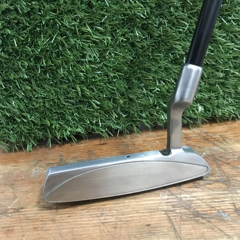 Customized TaylorMade Nubbins B7S Putter Carbon Steel insert Graphite Shaft 35" - Image 3 of 4
