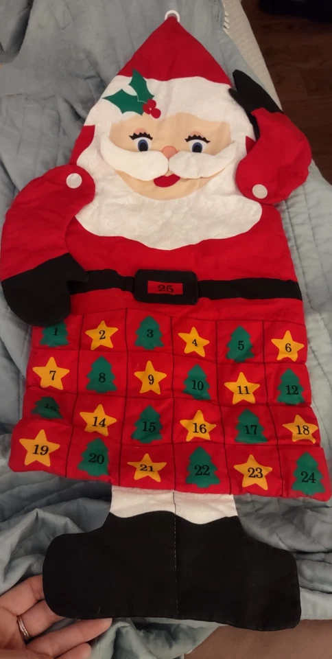 Vintage Hanging Santa Advent Countdown To Christmas Quilted Fabric AS IS *READ* - Image 3 of 4