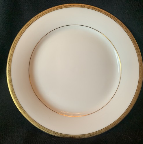 Charter Club Grand Buffet Classic Gold Set of 4 Luncheon/Salad Plates 9.5” - Picture 2 of 8