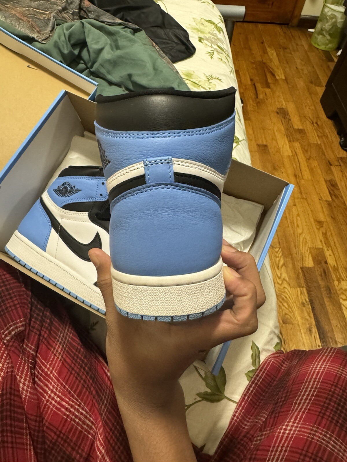 Picture 4 of 8