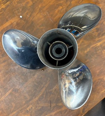 YAMAHA S/S PROPELLER 14 7/8 X 21 M LH 3 BLADE FOR V6 OUTBOARDS