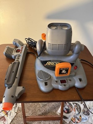 Vintage 1998 Arcadia Electronic Skeet Shoot Projecting Game By Toymax - Untested