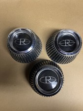 1969-1970 Buick Riviera Gs Stage 1 Center Caps Finned Hubcaps 3