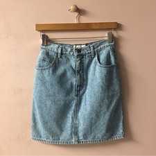 Vintage Guess Light-Medium Washed Denim Skirt Size 27 EUC
