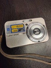 Sony Cyber-shot DSC-N2 10.1MP Gold Digital Camera Tested