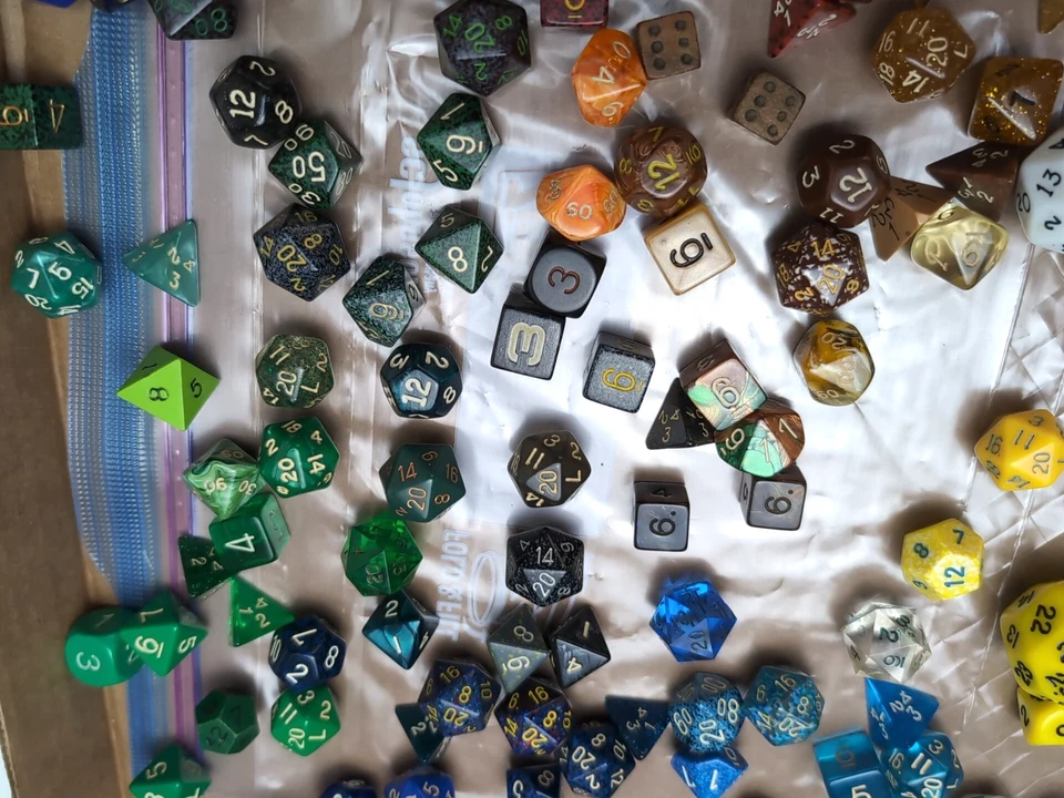 DADOS- D&D AD&D- ARMERÍA/Gamescience)/D&G/Chessex- Cristales/Gemas/Mármol- Más de 180 Foto 4 de 4