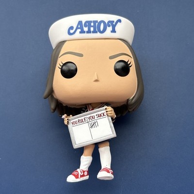 Funko POP! - Stranger Things Robin #922 - Netflix Scoops Ahoy, OOB