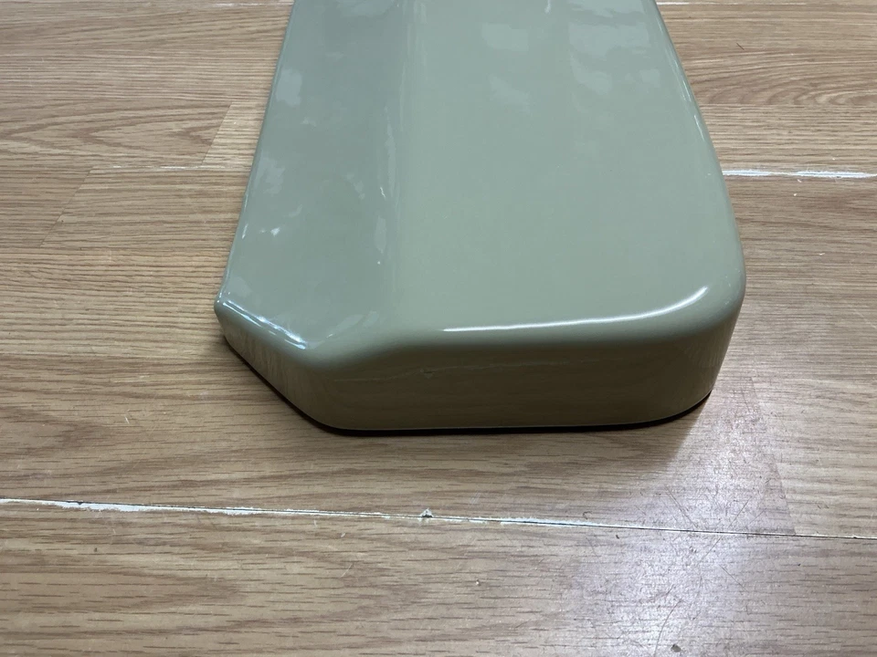 Toilet Cistern Lid = AVOCADO - Ideal Standard“TOPAZ”, Size 545x198mm - Image 3 of 4