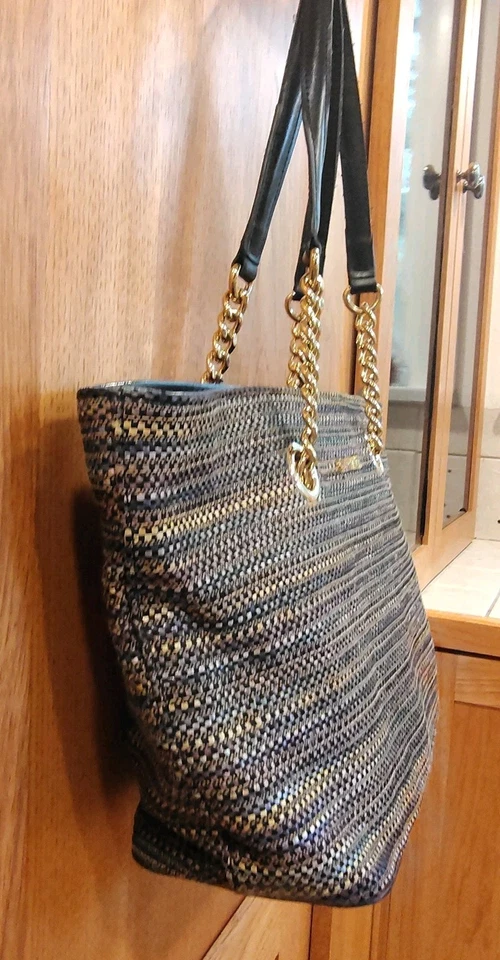 Bolso de Mano Calvin Klein Multicolor Rafia Tamaño Mediano Imitación Cadena Dorada B46 Foto 2 de 4