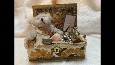 Vintage Little Trinket Chest With Bear, Cameo And Other Vintage Items