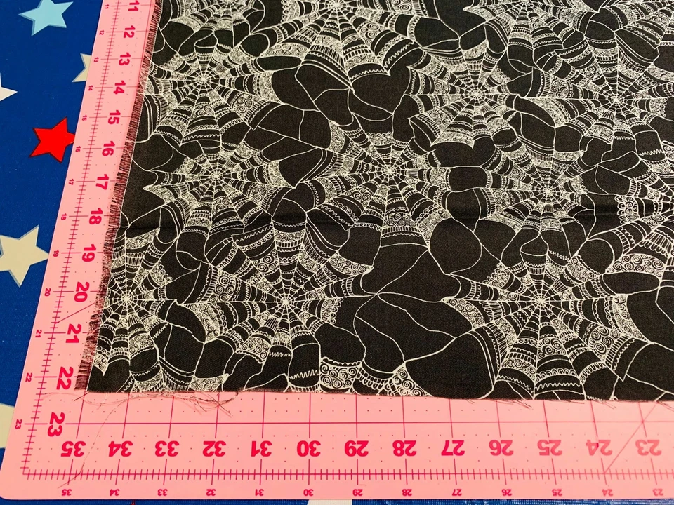 Ткань паутина Хэллоуин на черный хлопок пружины творческий 1/4 ярда 1100715 - Изображение 4 из 4