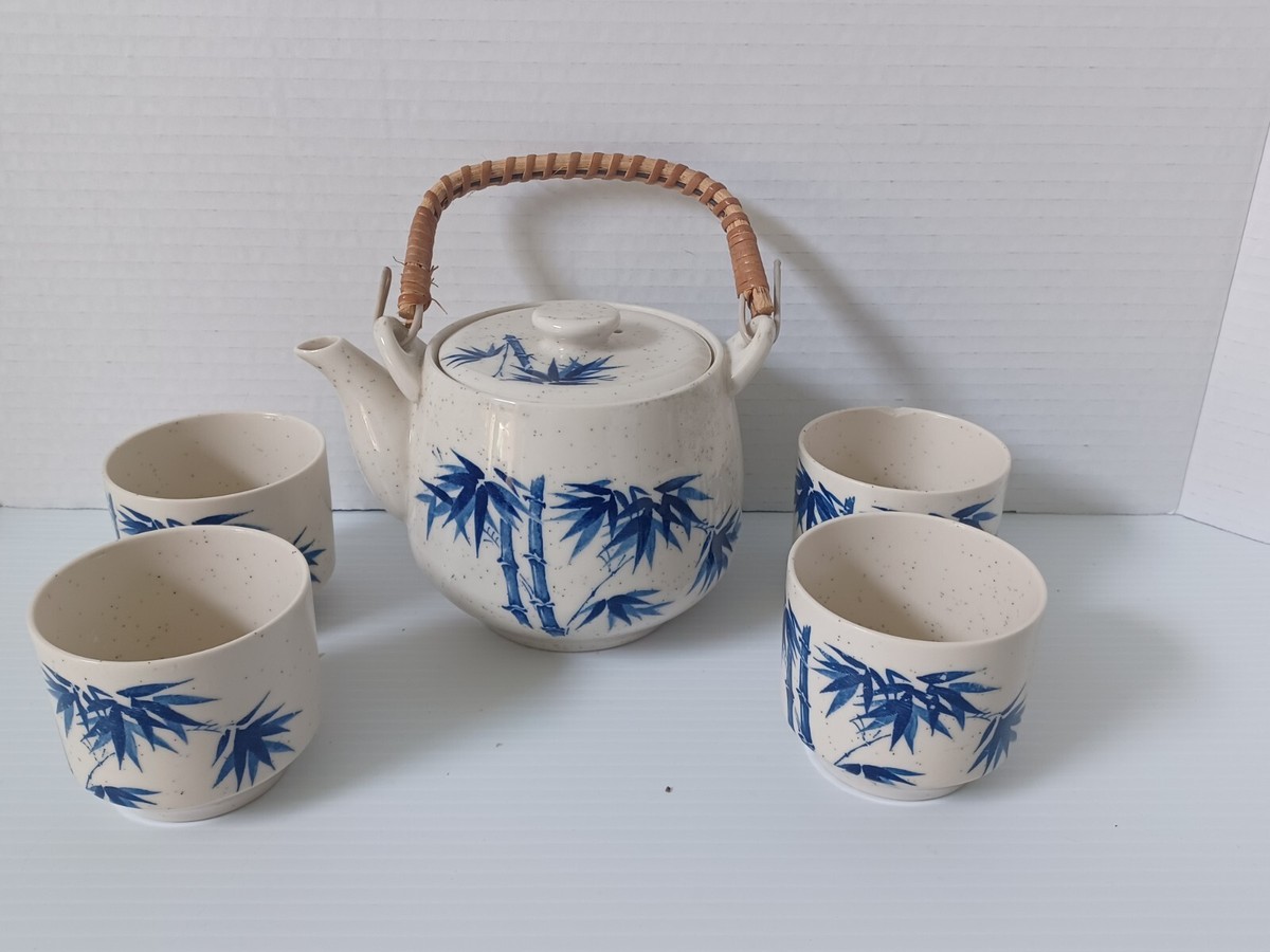 茶 toyoS Vintage Toyo Japan Blue & White Tea Set, Teapot & 4 Teacups Blue