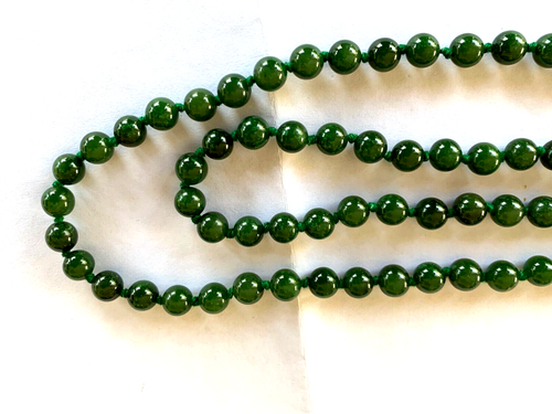 BEAUTIFUL VNTAGE SPINACH GREEN JADE NECKLACE 47.25"L - Picture 6 of 9