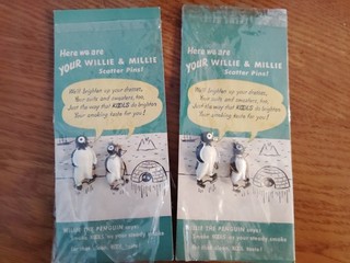 Lot 2 Vintage Willie & Millie Penguins Scatter Pins Brooch Kool Cigarette NOS