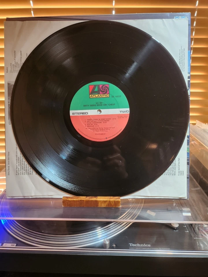 AC/DC, Dirty Deeds Done Dirt Cheap, 1981 1st US Stereo, VG+/VG+ - Image 4 of 4