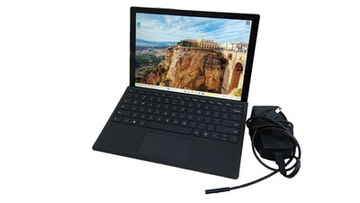 Microsoft Surface Pro 6 1796 Core i5-8250U 1.6GHz 8GB RAM 256GB NVMe Win 11