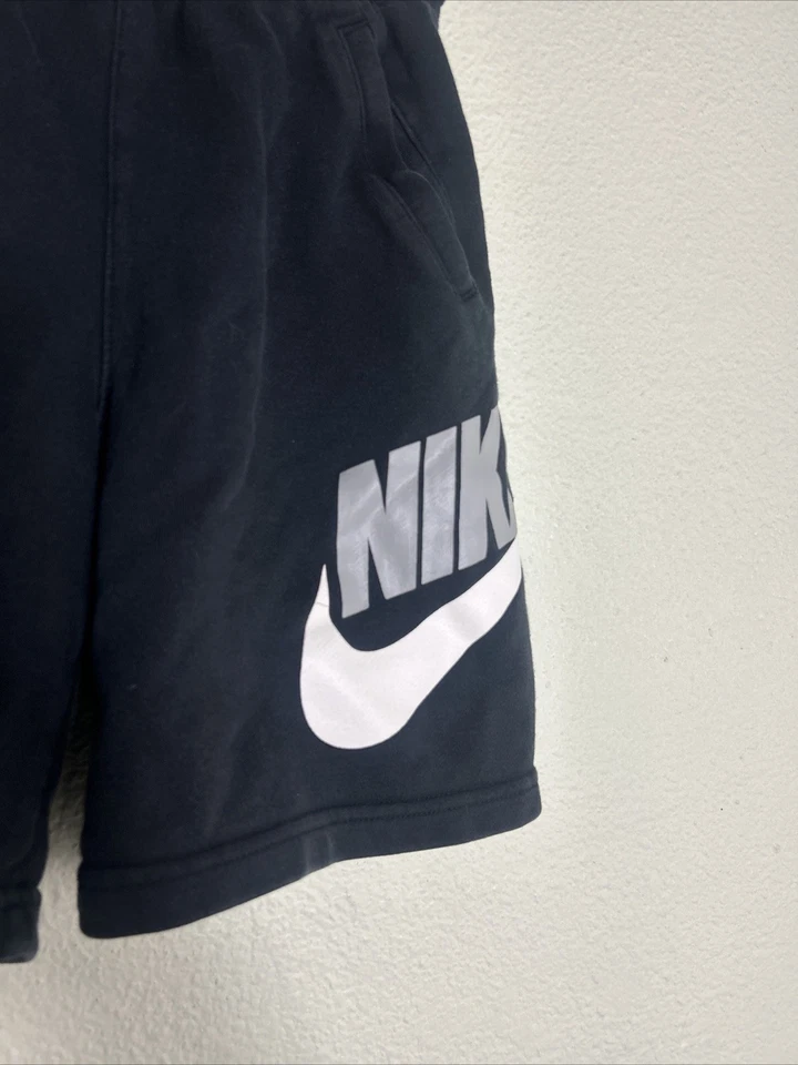 Nike Sportswear Club Fleece 6.25" Black Shorts CK0509-010 Boys Medium - Image 3 of 4
