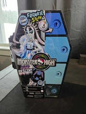 Monster High - Skulltimate Secrets Fearidescent - Frankie Stein - HNF75