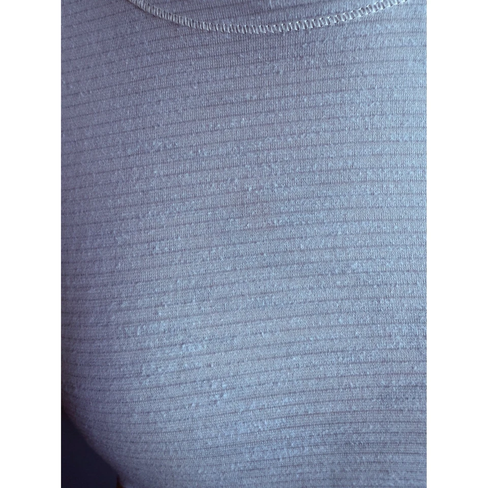 Camiseta sin mangas Lululemon blanca a rayas espalda deportiva entrenamiento atlético Foto 4 de 4