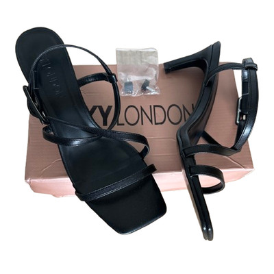 XY London Kitten Heels Damen Schwarz Größe UK 7 EU 40 Sandalen Riemchen Eckige Zehenpartie.