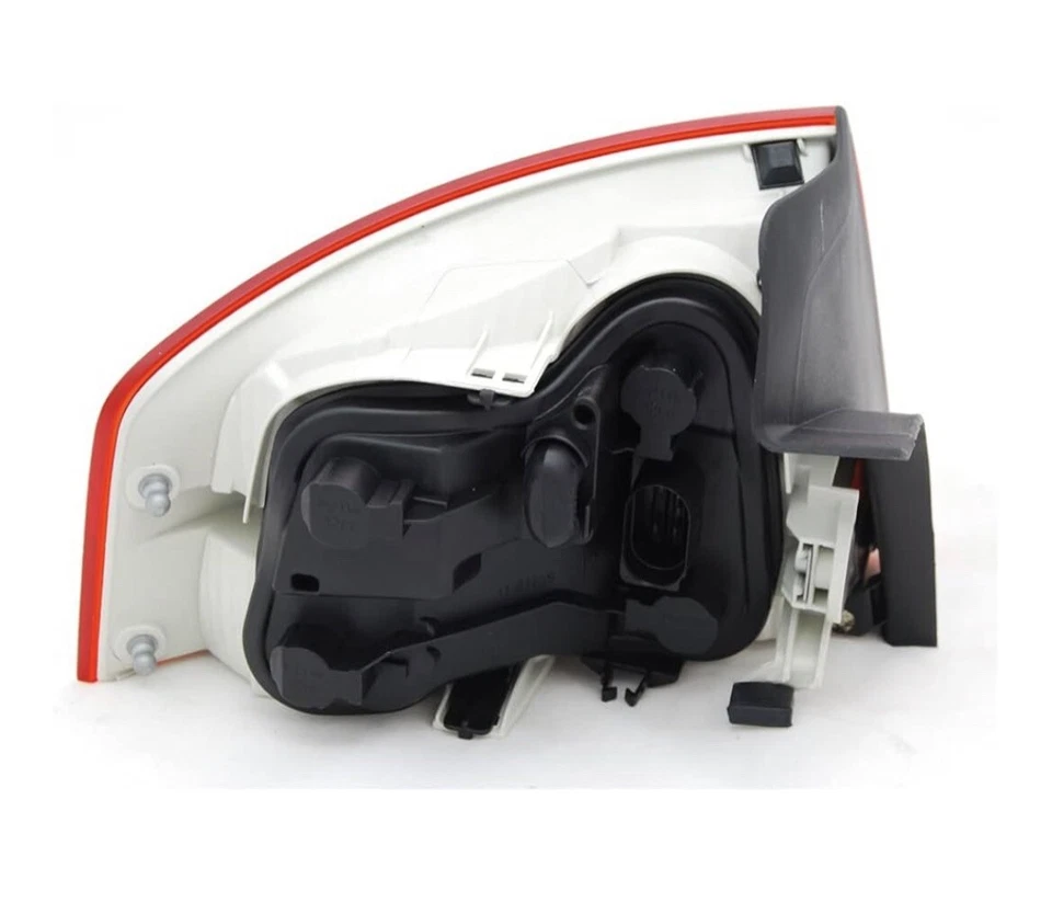 Conjunto de luz trasera derecha TYC - Certificado Capa 11-11185-90-9 Audi A4 2005-2008 Foto 2 de 2