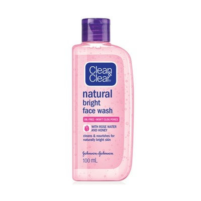clean and clear face wash natural bright