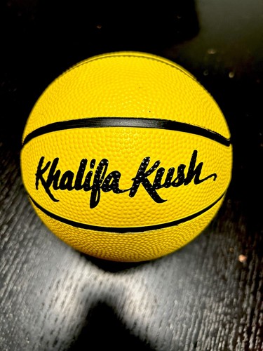 KOSTENLOSER VERSAND ""Wiz"" Kalifa Kush MINI BASKETBALL Unkrautmarke Marijaunna Pittsburgh - Bild 2 von 7
