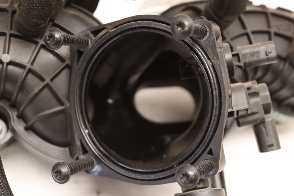 2014-2019 MERCEDES CLA45 AMG C117 2.0L ENIGNE AIR INTAKE MANIFOLD OEM - Image 2 of 4