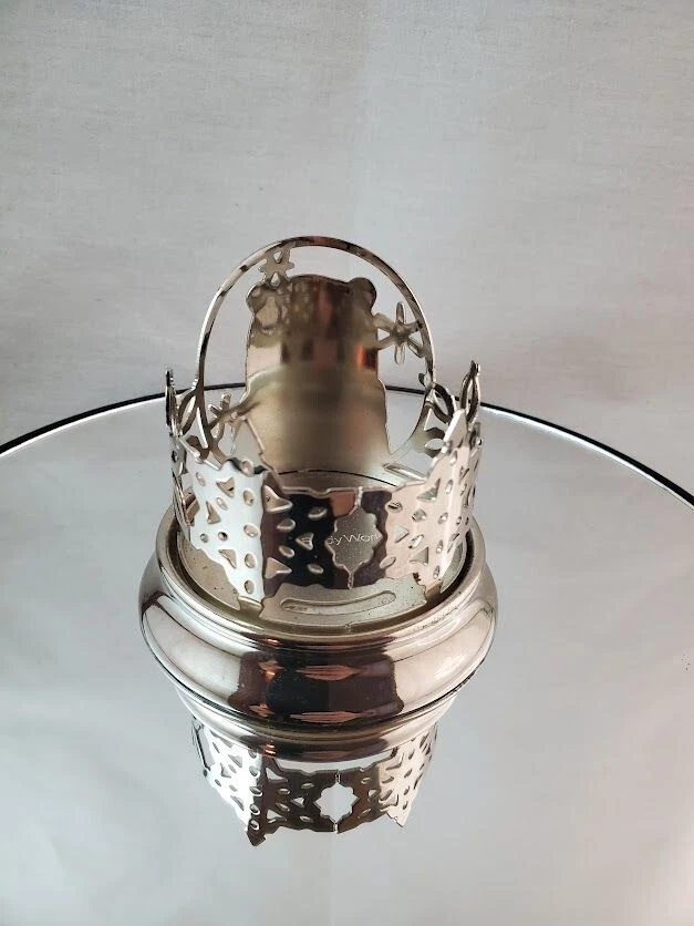 Candelabro Bath & Body Works Polar Bear plateado Foto 2 de 2