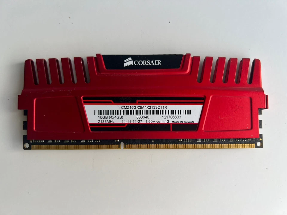 16GB Corsair Vengeance DDR3 (4X4GB) 2133MHz PC3-17000 (CMZ16GX3M4X2133C11R) - Image 2 of 2