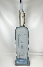 Oreck XL Silver Blue Upright Vacuum Cleaner Model u3770HHPKC