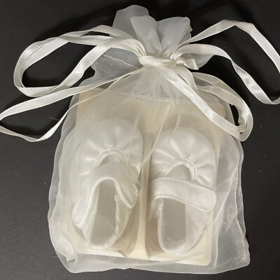 Baby Deer Infant Girls White Crib Shoes Infant Size 0 Sandals Monogramable
