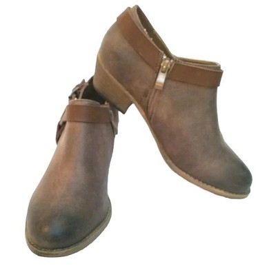 NEW Very Volatile Harness Boots Ankle Booties w Heel Sz 9 Brown Vegan Leather
