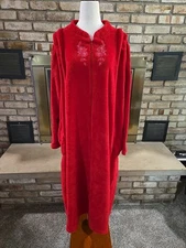 Earth Angels Minky Cherry Red Housecoat Robe Womans Sz 2XL Cottagecore Lounge