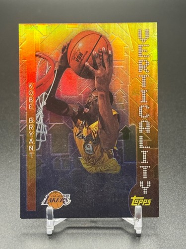 Kobe Bryant #V5 — 2002 Topps Verticality basketball card