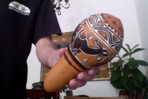 spanish rattle instrument