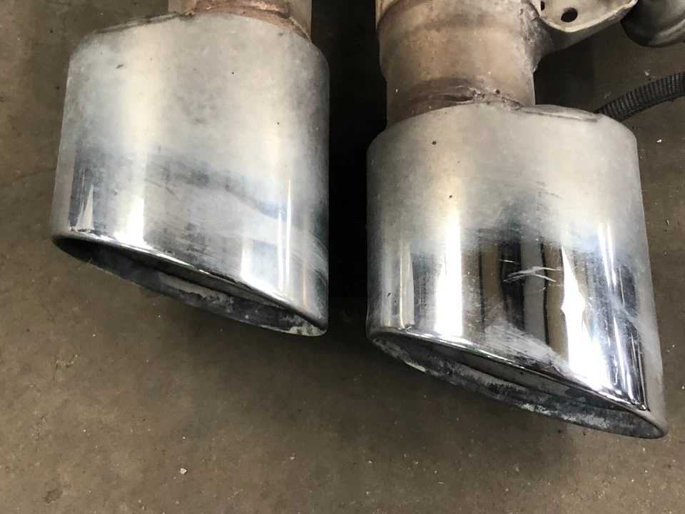 Conjunto de silenciador 13 14 15 BMW Alpina B7 F01 F02 esquerda e direita 4.4L 1369 fabricante de equipamento original - Imagem 4 de 4