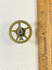 Ingersoll Clock Movement  Strike Side 5th Wheel (See Pics To ID Mvmt) (KD3072)