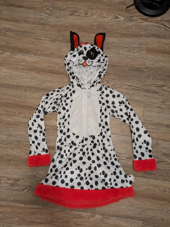 Disfraz de Halloween para niñas dálmatas. Talla: 12-14 grande. Tamaño real: Petite 10-12 Foto 3 de 4